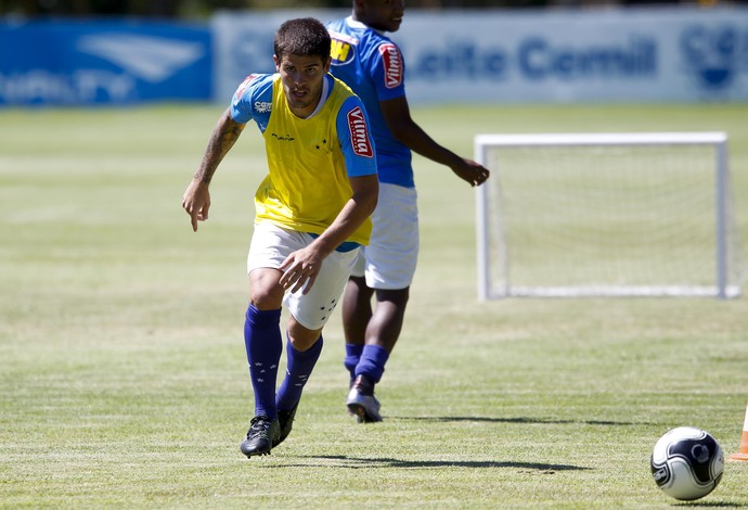 Federico Gino tem o nome publicado  no BID e fica à disposição para estrear