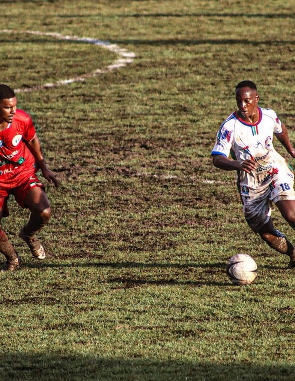 Condição do gramado do Navegantão no jogo entre Independente e Itupiranga — Foto: Alan Ribeiro