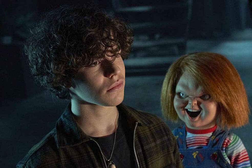Em Chucky, o espírito de um serial killer está preso ao corpo de um boneco — Foto: Reprodução/IMDb