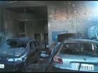 Incêndio destrói carros e moto dentro de oficina mecânica em Ribeirão Preto
