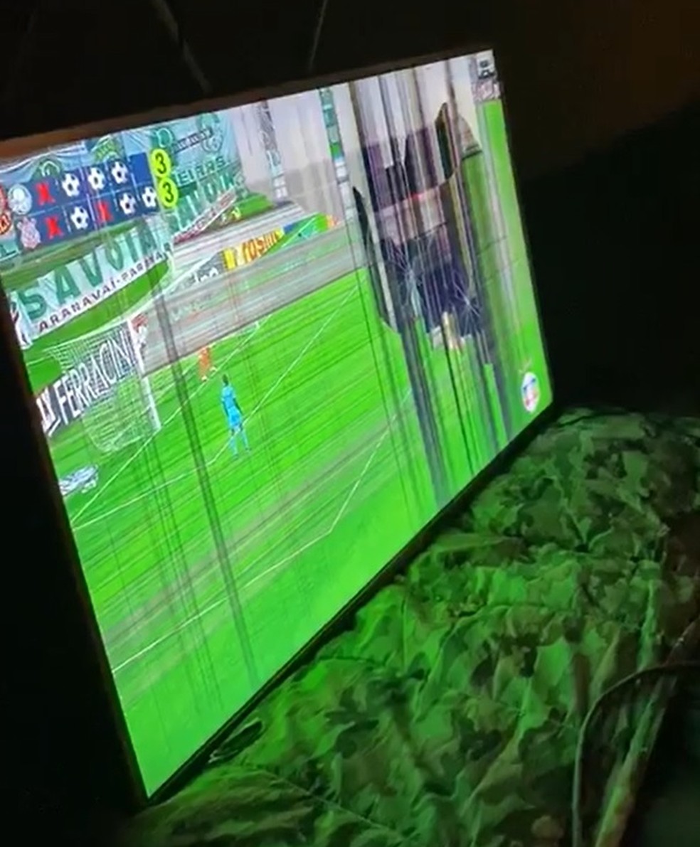 Amigos Quebram Tv No Titulo Do Palmeiras E Compram Nova Para Torcedor Do Corinthians Video Futebol Ge Quebrada, é um substantivo (também um termo de um adjetivo feminino que se refere a uma coisa ou situação de rota, partida), esta palavra descreve, em vários países de américa latina como argentina, bolívia, chile, colômbia, peru e a venezuela, a um córrego, um rio pequeno ou riacho. amigos quebram tv no titulo do