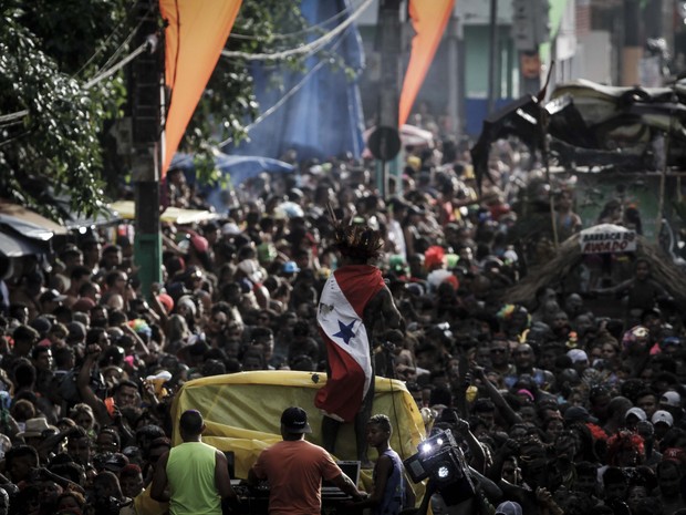 Hoje o &quot;Pretinhos do Mangue&quot;, realiza segundo desfile do Carnaval 2016, em Curuçá. Pará. (Foto: Tarso Sarraf / O Liberal)