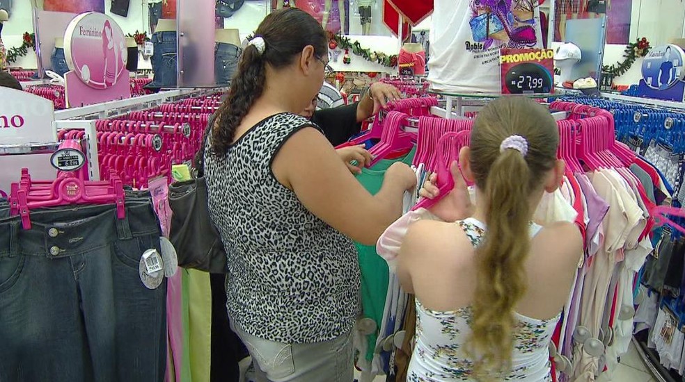 Comércio de Rio Claro irá abrir por 8h a partir de sexta-feira — Foto: Ronaldo Oliveira / EPTV