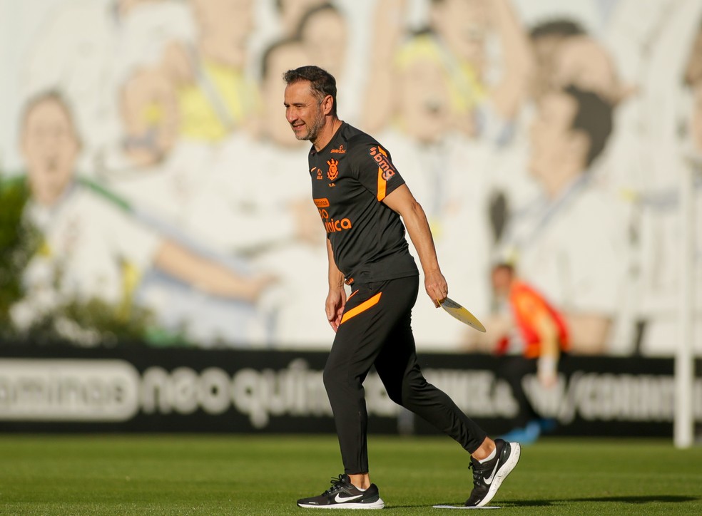 Confira a provável escalação do Corinthians para o jogo contra o Goiás