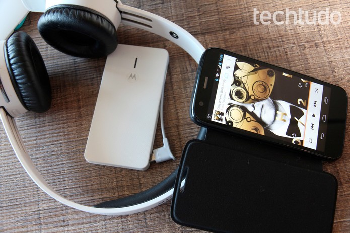 Fone de ouvido que acompanha pacote do Moto G de 16 GB (Foto: Allan Melo/TechTudo)