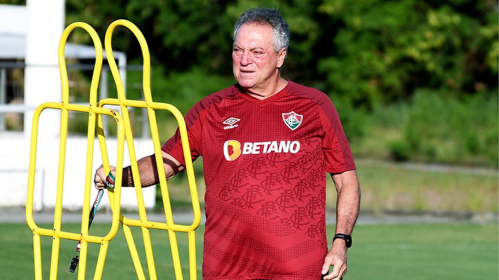Abel está preocupado com desgaste do time em meio à maratona de jogos — Foto: Mailson Santana/Fluminense FC