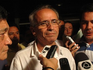 Cícero Lucena recebeu a imprensa e falou sobre o resultado do 2º turno (Foto: Daniel Peixoto/G1)