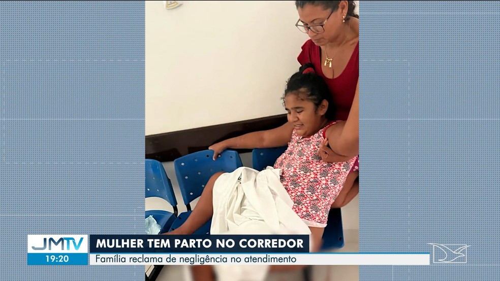 Mulher tem parto no corredor da Santa Casa, em Cururupu — Foto: Reprodução/TV Mirante