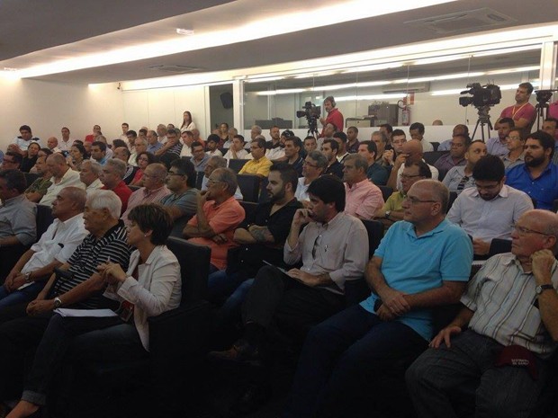 Reunião que discutiu o futuro do Uber em Santos lotou sala na Câmara (Foto: João Paulo de Castro / G1)