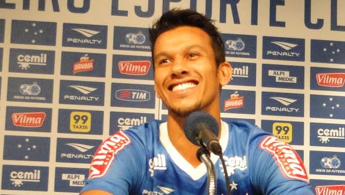 Henrique concorda com Luxa sobre time bicampeão: “Cobrados pelo hoje”