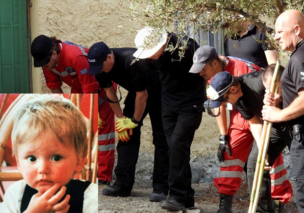 Polícia britânica começou a fazer escavações em um campo de uma ilha da Grécia para desvender desaparecimento de Ben Needham (Foto: Vassilis Triandafyllou/Reuters)