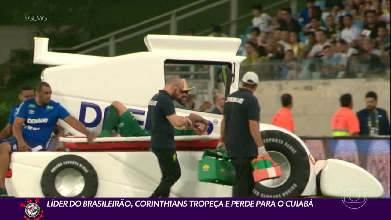 Almadão, é você?! Carrinho-maca chama a atenção em derrota do Corinthians para o Cuiabá