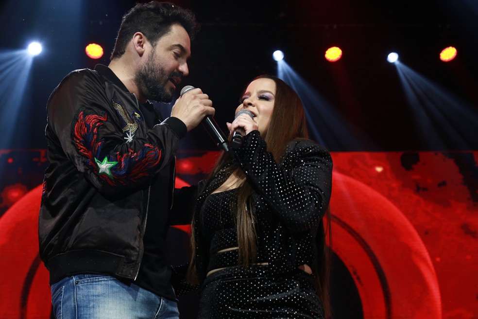 Fernando Zor e Maiara cantam juntos em show em São Paulo — Foto: Claudio Augusto/Brazilnews