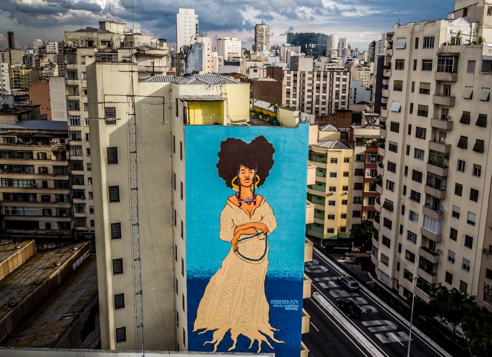 Mural da multiartista Soberana Ziza na Avenida São João, no Centro de São Paulo — Foto: Marcelo Pimentel