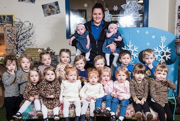 Pré-escola cuida de nove pares de gêmeos (Foto: Reprodução )
