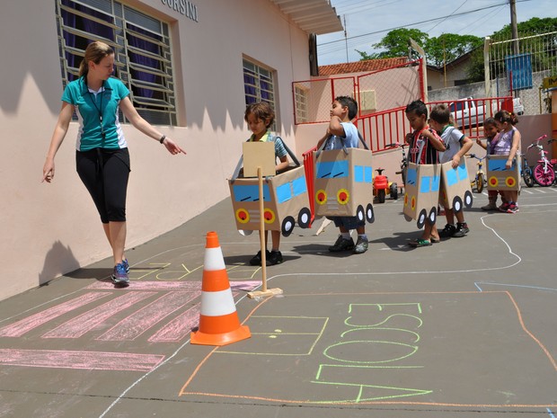 Projeto Trânsito Legal: conhecendo as regras - Educa Criança