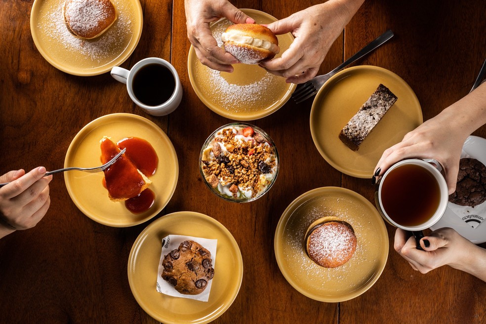 Diferencial da Revo Manufactory é a produção de diversas áreas da alimentação, incluindo café, refeições e confeitaria — Foto: Divulgação