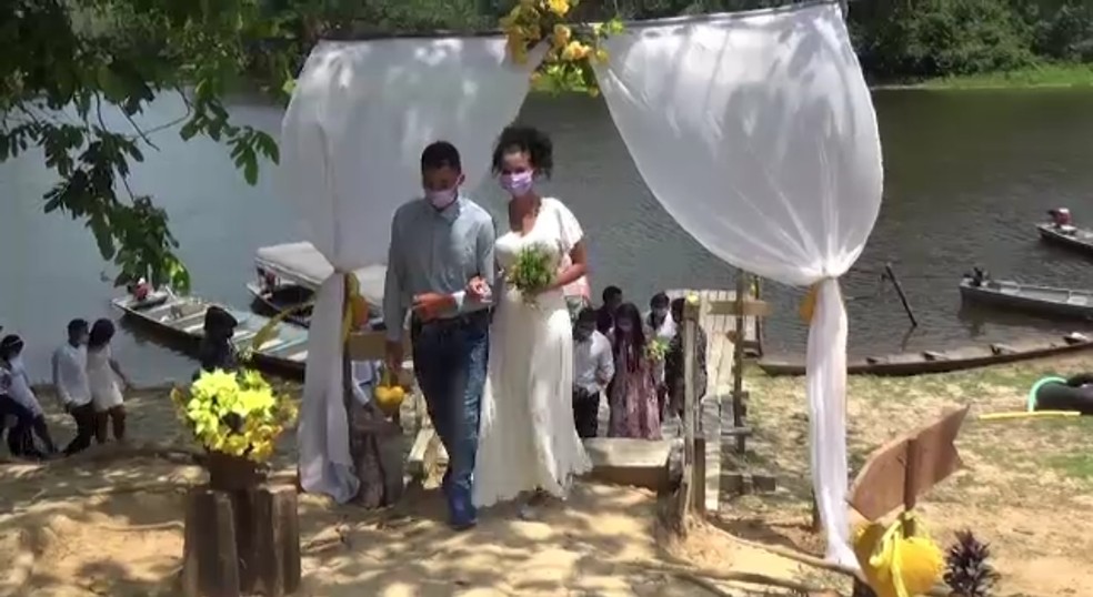Casamento foi organizado pelo TJ-AC em parceria com o governo do estado — Foto: Reprodução
