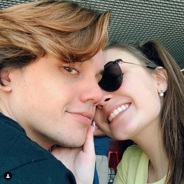 Larissa Manoela e Léo Cidade (Foto: Reprodução/Instagram)