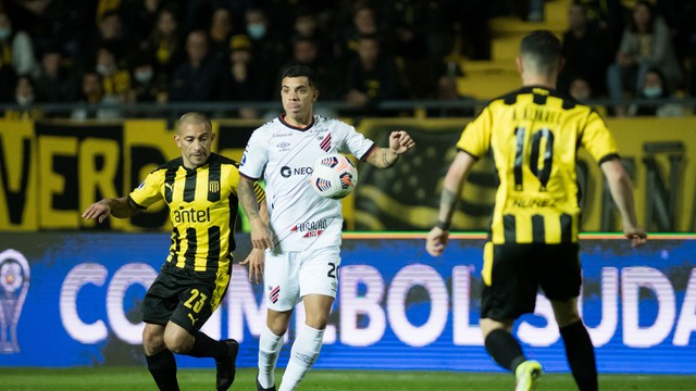 Registro de Peñarol 1x2 Athletico, pela semifinal da Sul-Americana