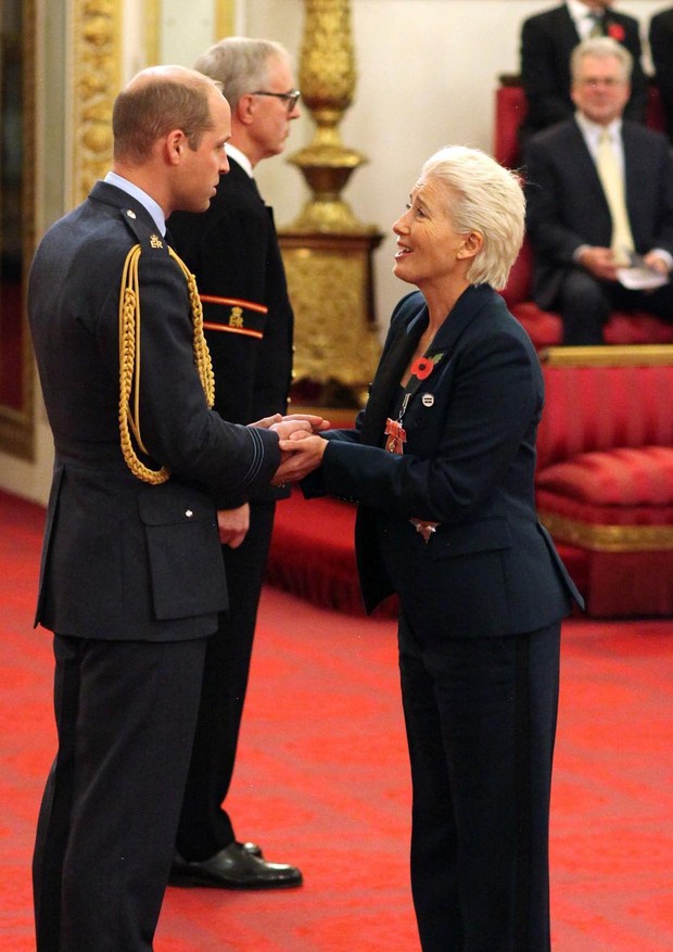 Emma recebeu a honraria de William no Palácio de Buckinhgam (Foto: Reprodução/Instagram)