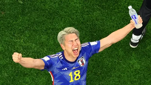 Japão surpreende Alemanha com gols de algozes 'caseiros' 
