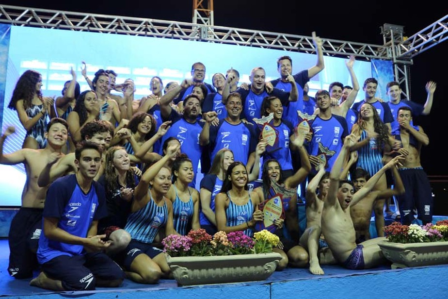 As Tantas Boas Historias Do Chico Piscina 2019 Blog Do Coach Sportv
