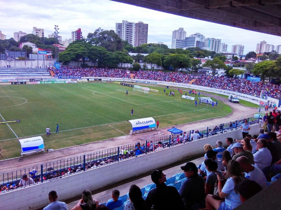 Estádio Joaquinzão, em Taubaté, será o palco da partida entre Palmeiras e Vasco (Foto: Filipe Rodrigues/GloboEsporte.com)