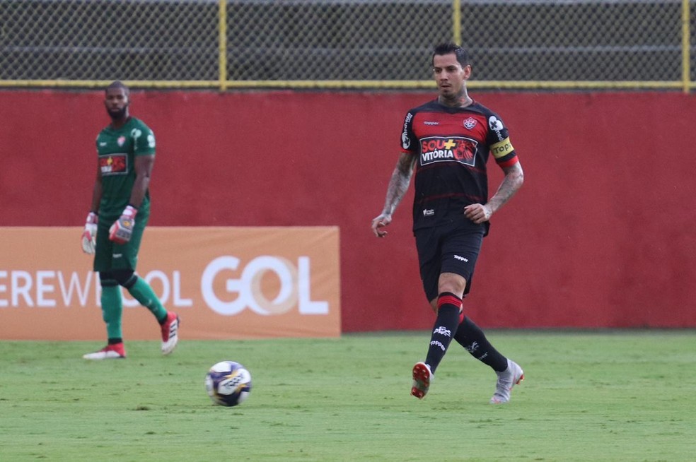 Victor Ramos deixou o Vitória após quatro passagens pelo clube  — Foto: Maurícia da Matta / Divulgação / EC Vitória