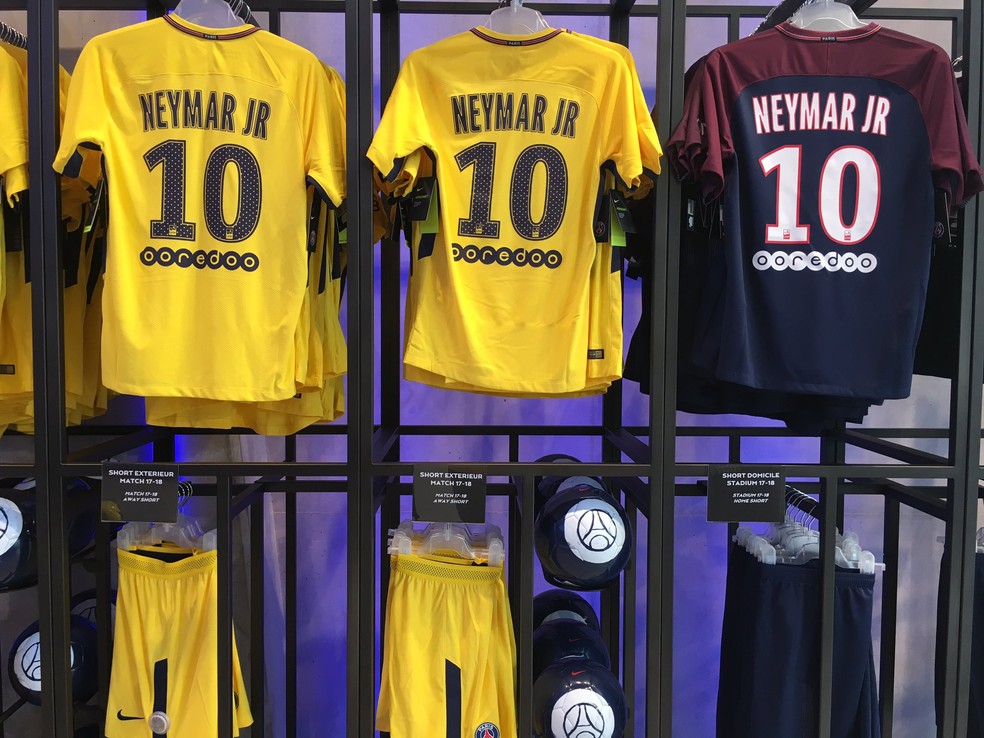 Camisas Neymar PSG (Foto: Twitter / PSG)