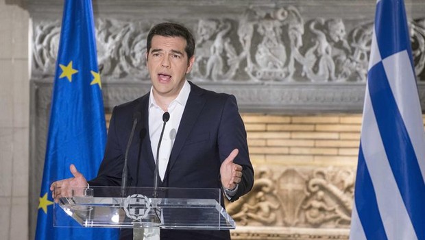 Alexis Tsipras em discurso à nação após o resultado do referendo  (Foto: EFE)