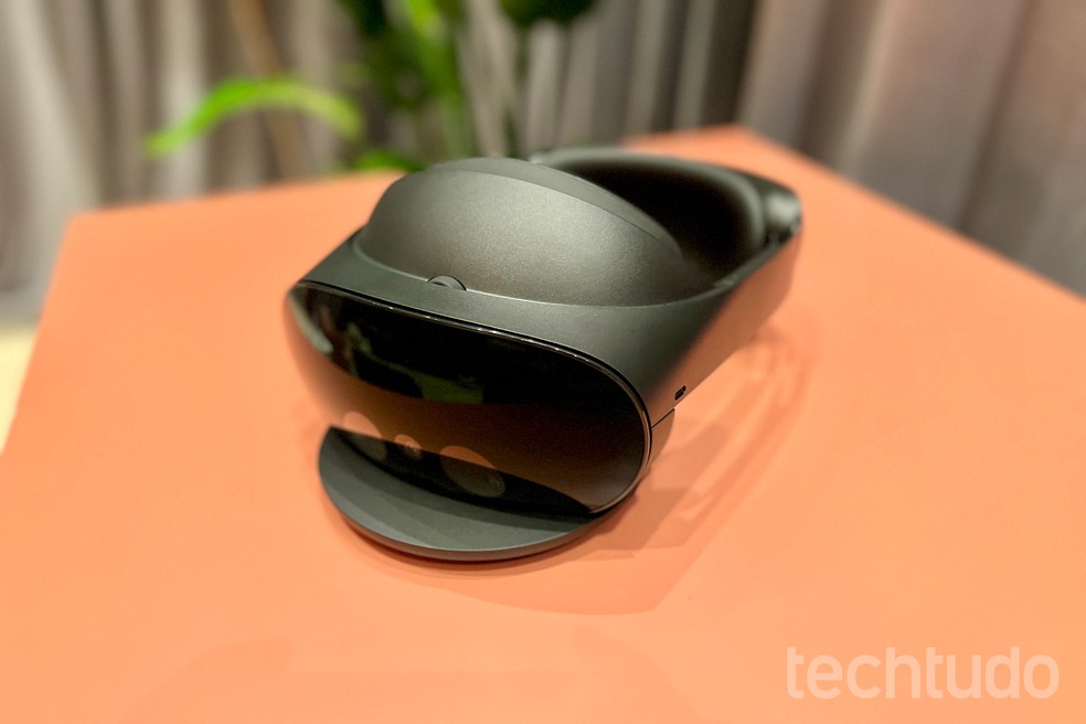 Meta Quest Pro, headset VR da Meta, na CES 2023 — Foto: Rubens Achilles/TechTudo