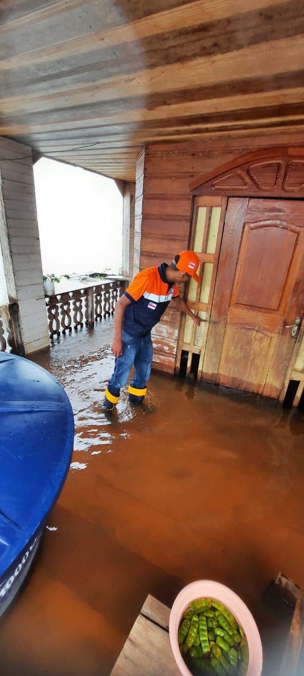 Casas de moradores já foram atingidas pelas águas do rio. — Foto: Divulgação/Defesa Civil