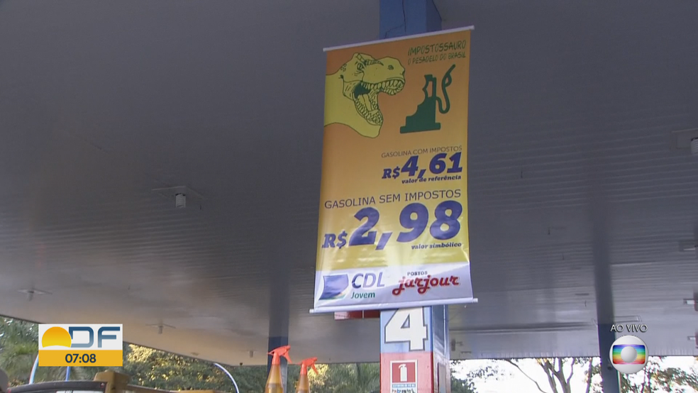 Sem imposto, combustÃ­vel Ã© vendido em posto do DF por R$ 2,98 (Foto: ReproduÃ§Ã£o/TV Globo)