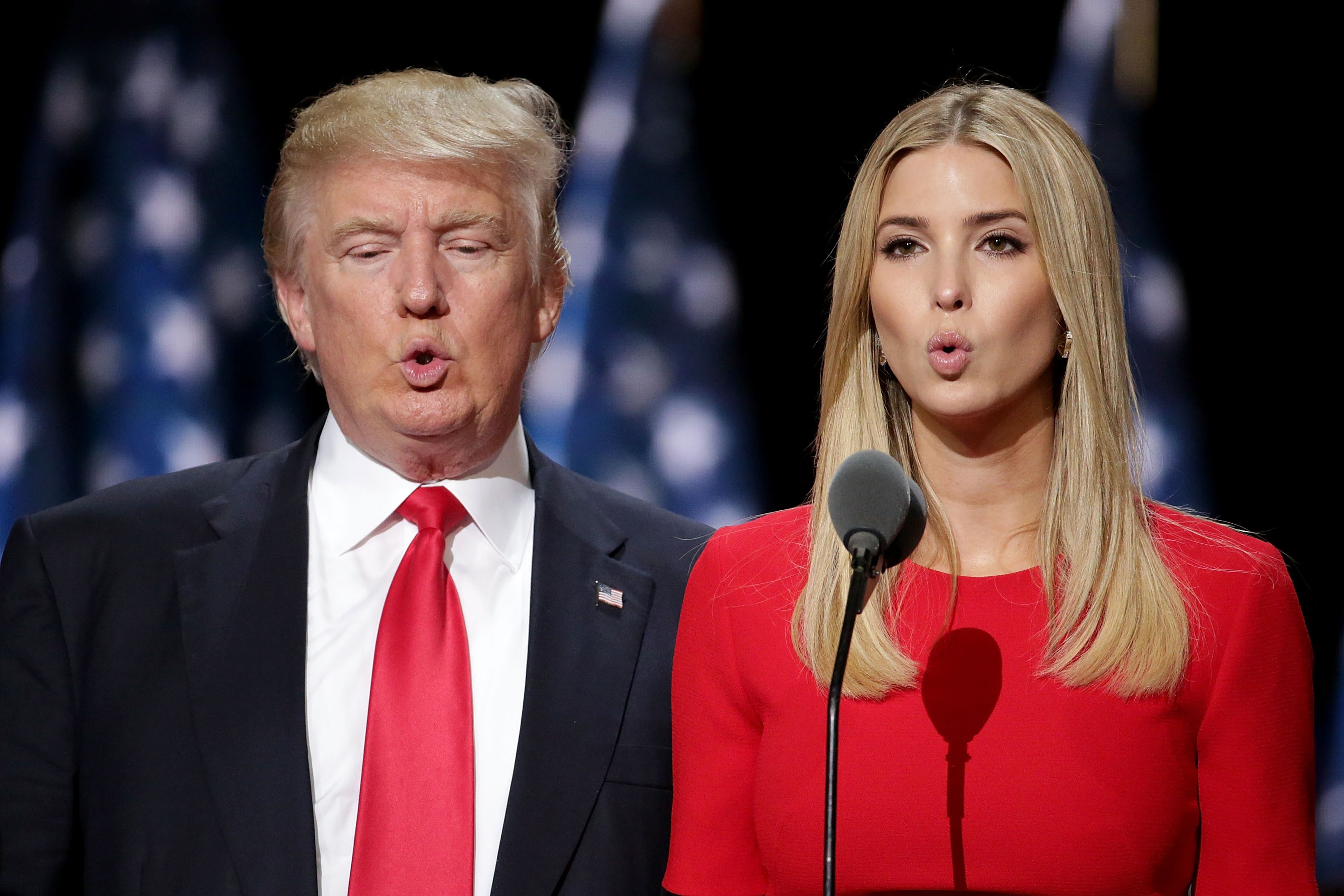Donald Trump com sua filha Ivanka (Foto: Getty Images/ Chip Somodevilla)