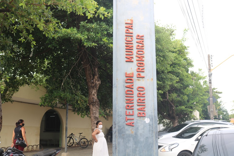 M&atilde;e e rec&eacute;m-nascido t&ecirc;m alta m&eacute;dica negada h&aacute; 28 dias por falta de registro civil no Piau&iacute; &mdash; Foto: L&iacute;via Ferreira/g1 