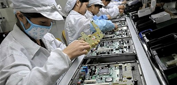 Linha de produção da Foxconn em Shenzhen China (Foto: Getty Images)