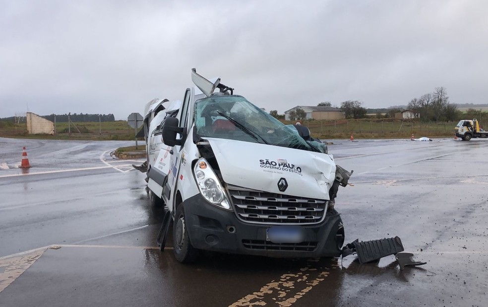 Transporte da saúde colide contra caminhão e deixa mortos em Capão Bonito  — Foto: Arquivo Pessoal 