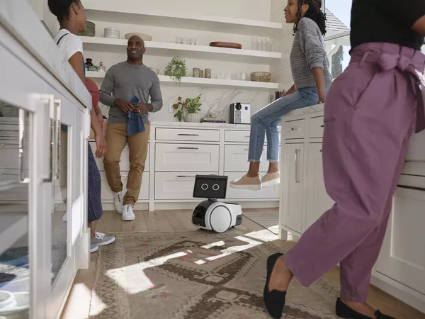 Amazon revela Astro, rob&ocirc; que segue o dono e vigia a casa | Rob&oacute;tica |  TechTudo