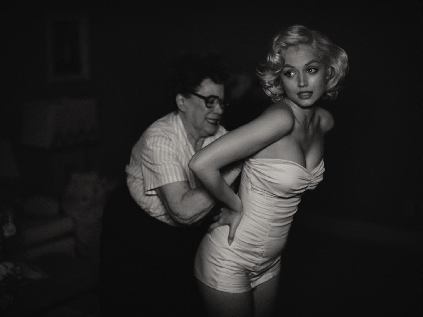 Ana de Armas surprises in photos characterized as Marilyn Monroe for the film (Photo: Reproduction / Instagram)