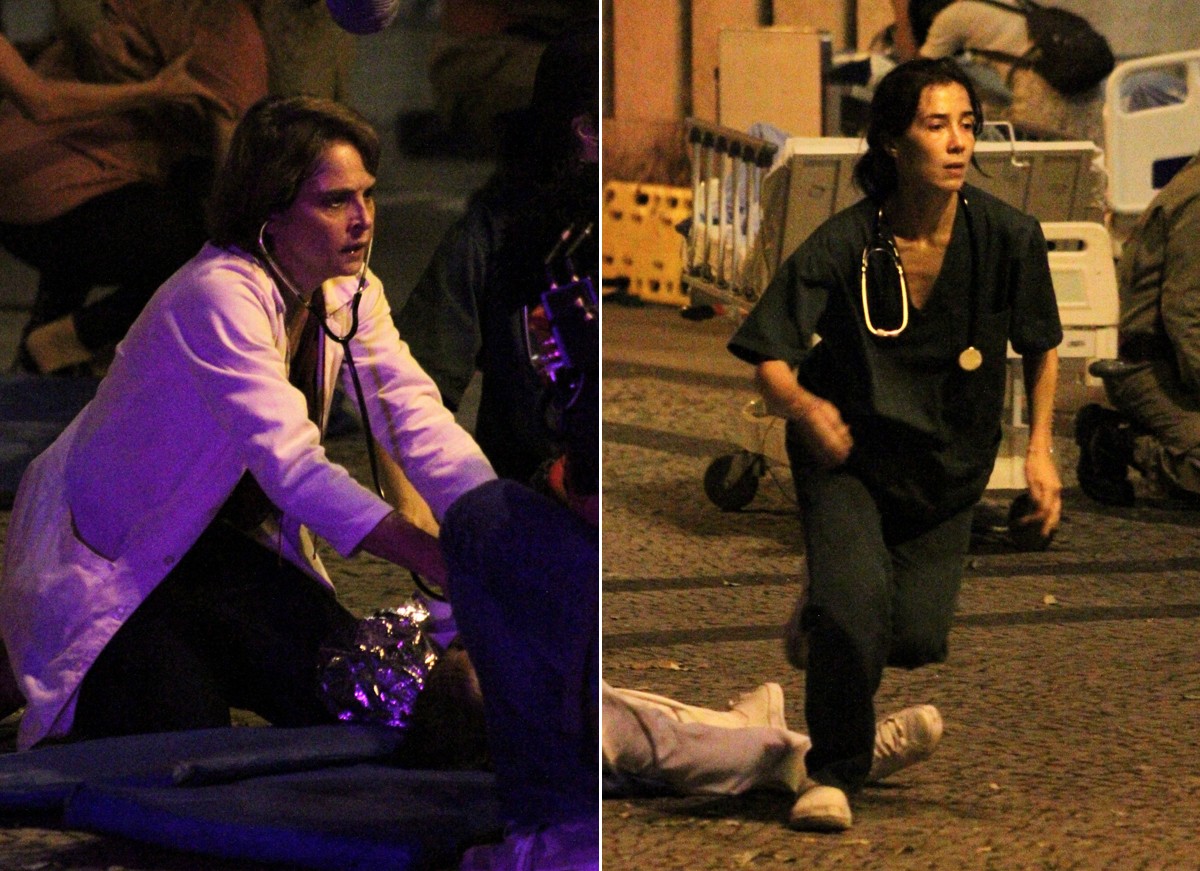 Drica Moraes e Marjorie Estiano gravam cenas de 'Sob Pressão', no Rio (Foto: Rodrigo Adão / AgNews)