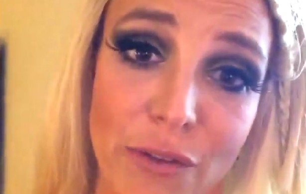 Britney em seu primeiro vídeo pós-fim de namoro. (Foto: Instagram)