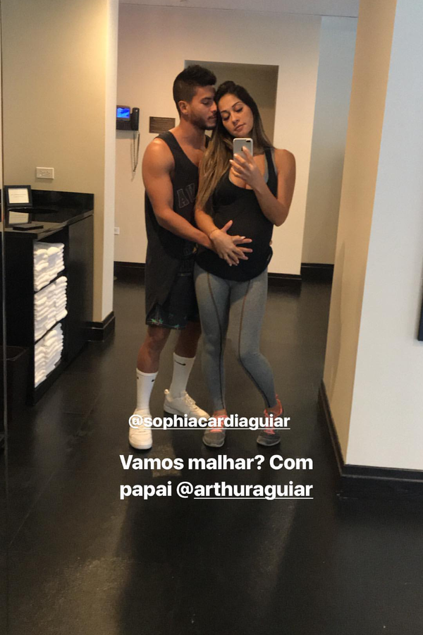 Mayra Cardi e Arthur Aguiar levam Sophia para malhar (Foto: Reprodução/Instagram)