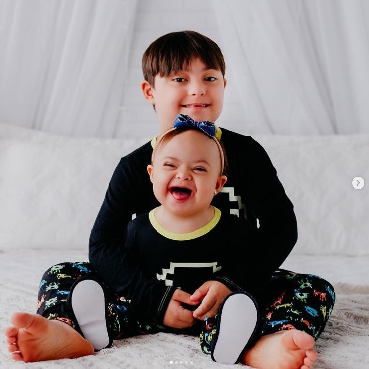 Dia da Síndrome de Down: Casal de Cuiabá tem dois filhos com a síndrome: 'Não é como um fardo'