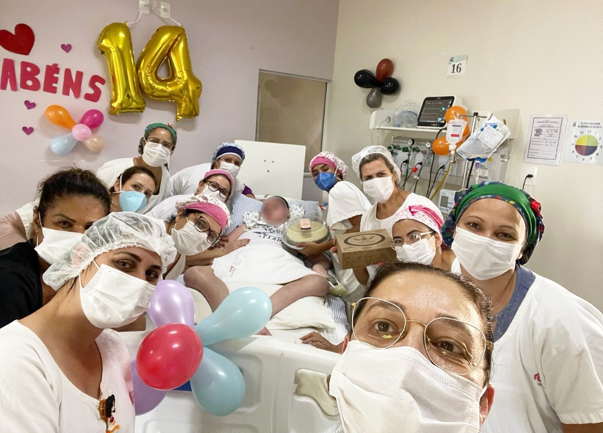 Adolescente Que Mora No Hospital Desde O Nascimento Ganha Festa De Aniversário Surpresa Dos 7109