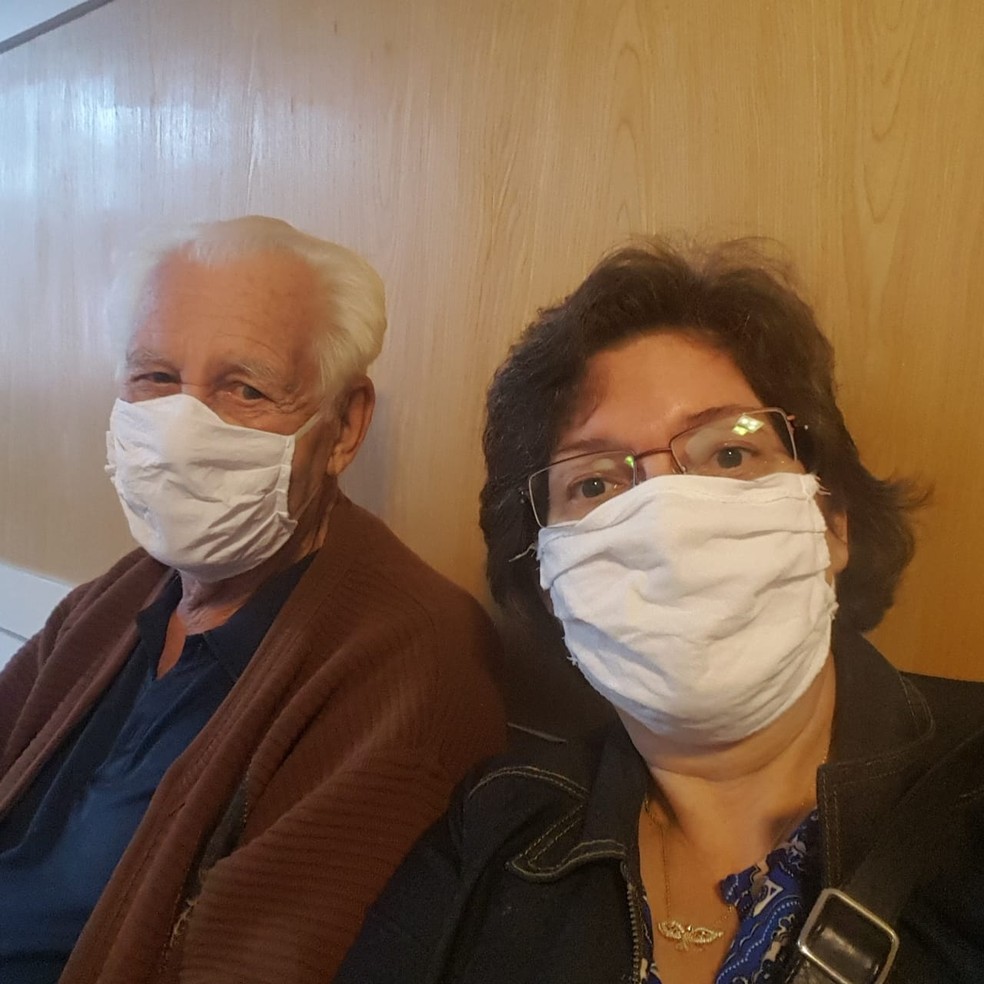 Rose e o pai testaram positivo para Covid-19 e ele morreu no dia 30 de julho em Marília — Foto: Rose Castro / Arquivo pessoal 
