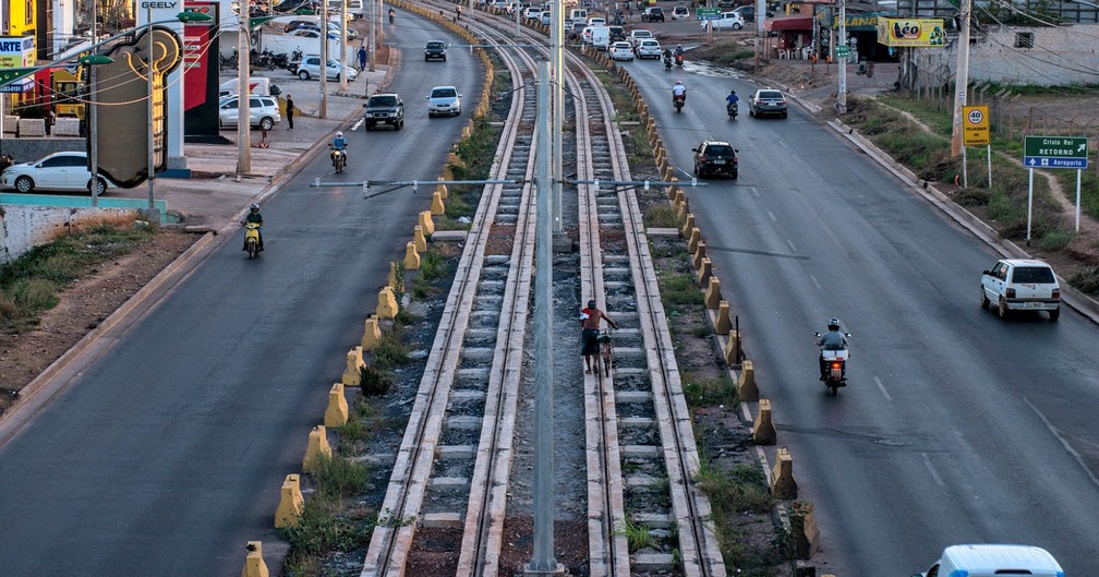 VLT de Cuiabá tem só 6 km de trilhos construídos, do total de 22 km (Foto: Gcom-MT)
