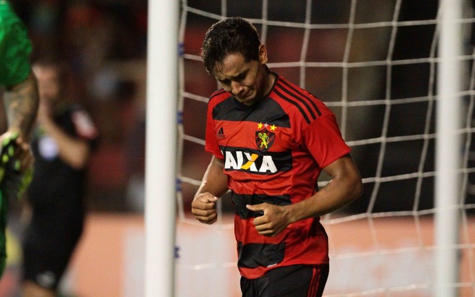 Everton Felipe Sport (Foto: Marlon Costa/Pernambuco Press)