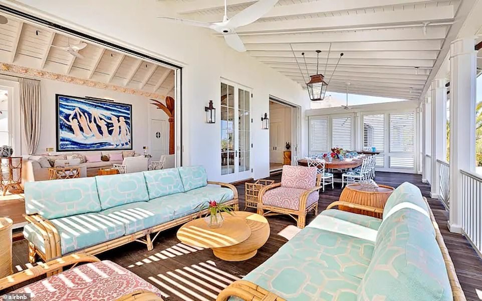 Mansão luxuosa nas Bahamas onde Kylie Jenner está de férias (Foto: Airbnb)
