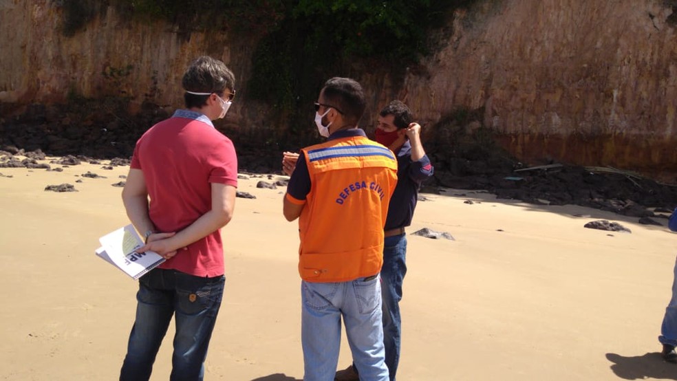 Defesa Civil do Estado e MPF participam de vistoria em fal&eacute;sia de Pipa, RN &mdash; Foto: MPF/Divulga&ccedil;&atilde;o